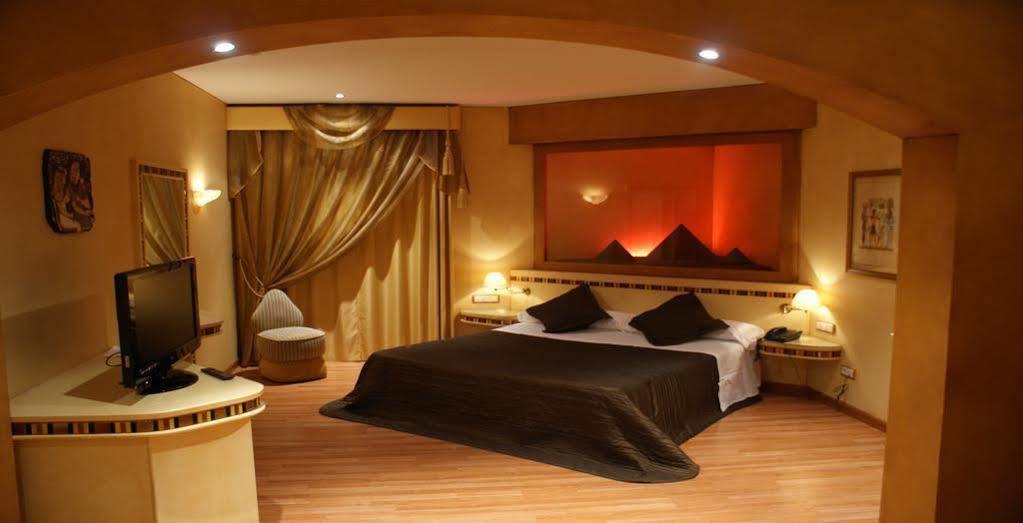Hotel Alkalat الكالا ذي غواذَيْرا المظهر الخارجي الصورة